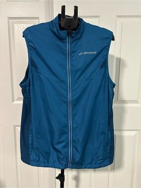 Brooks Men’s Blue Running Vest with Full Zip | XL